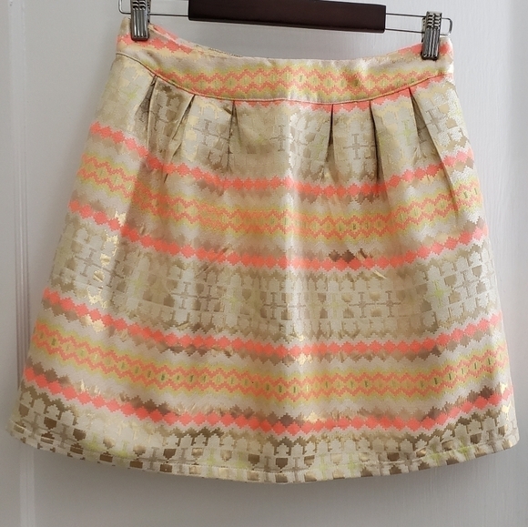 Jun & Ivy pleated Metallic gold & bright coral Skirt Size Medium - Picture 8 of 16